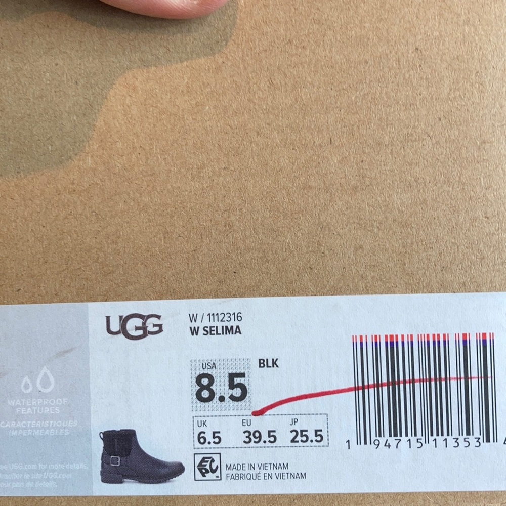 UGG Women's Selima Rubber Rain Water Leather Boot - Picture 7 of 7